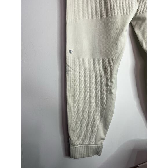Lululemon Engineered Warmth Jogger in Natural Ivory Size Large - Picture 5 of 7
